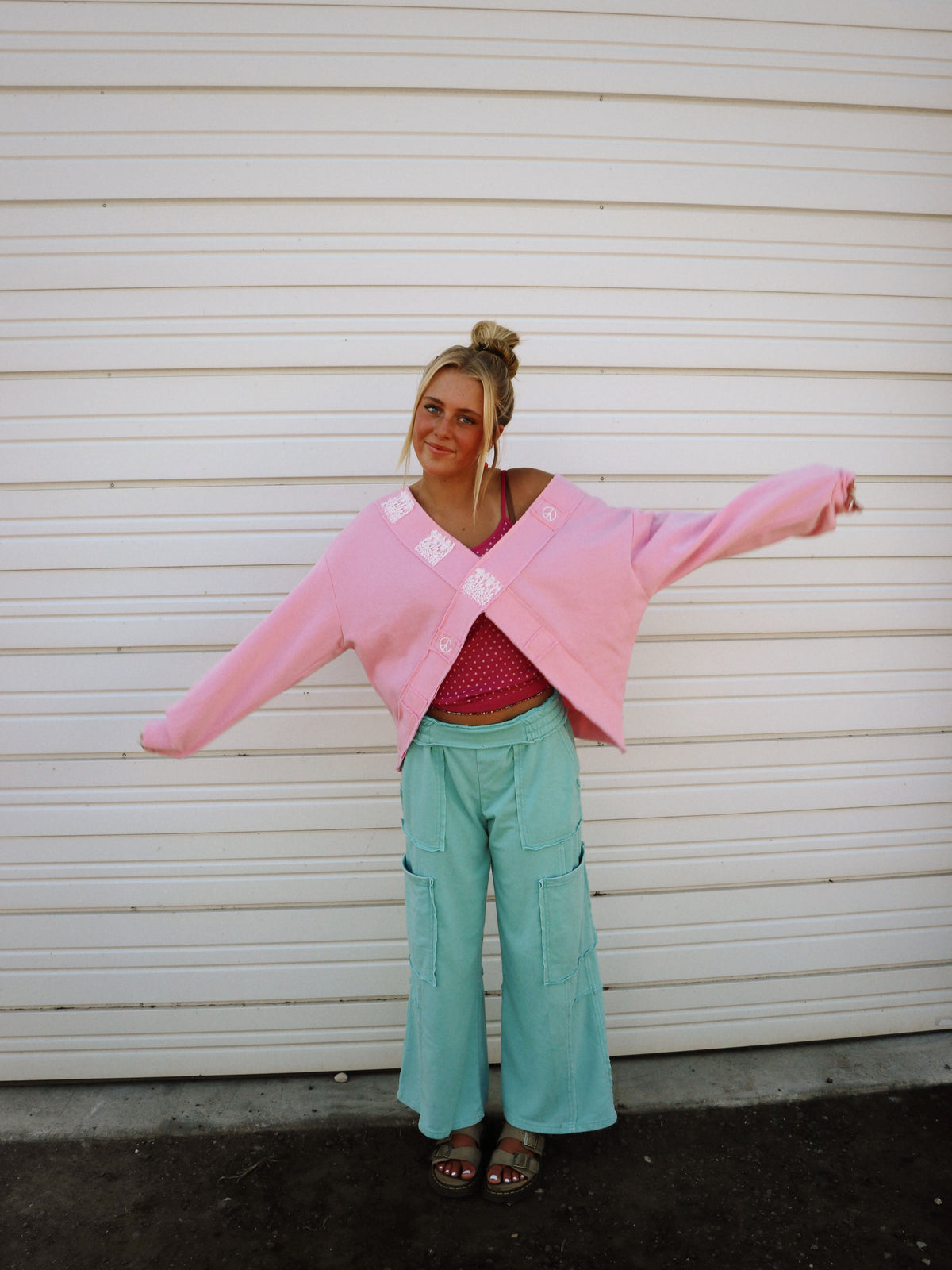 PINK V-NECK SWEATSHIRT