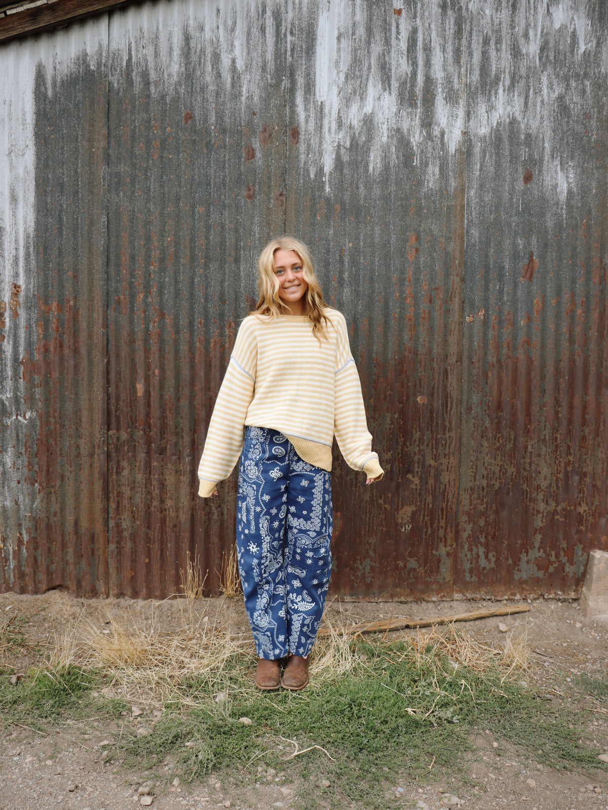 YELLOW STRIPED SWEATER